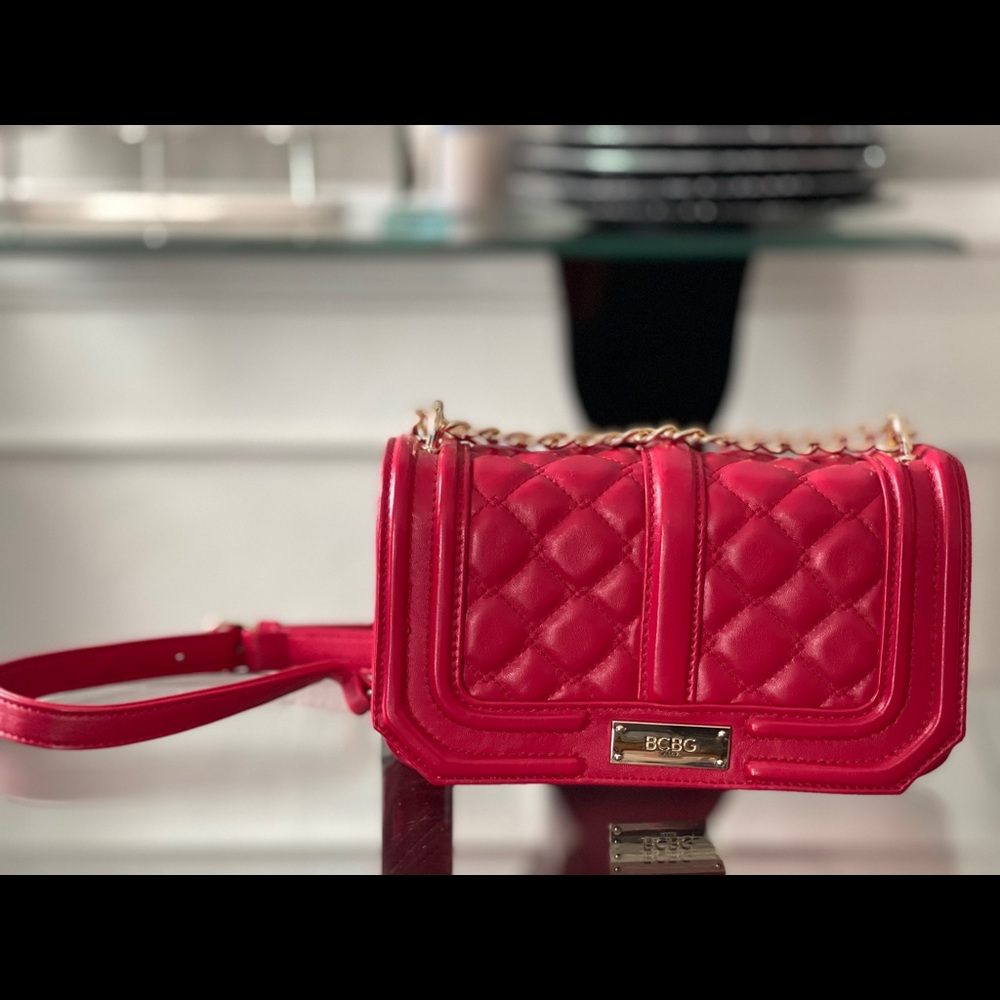BCBG quilted chain shoulder bag